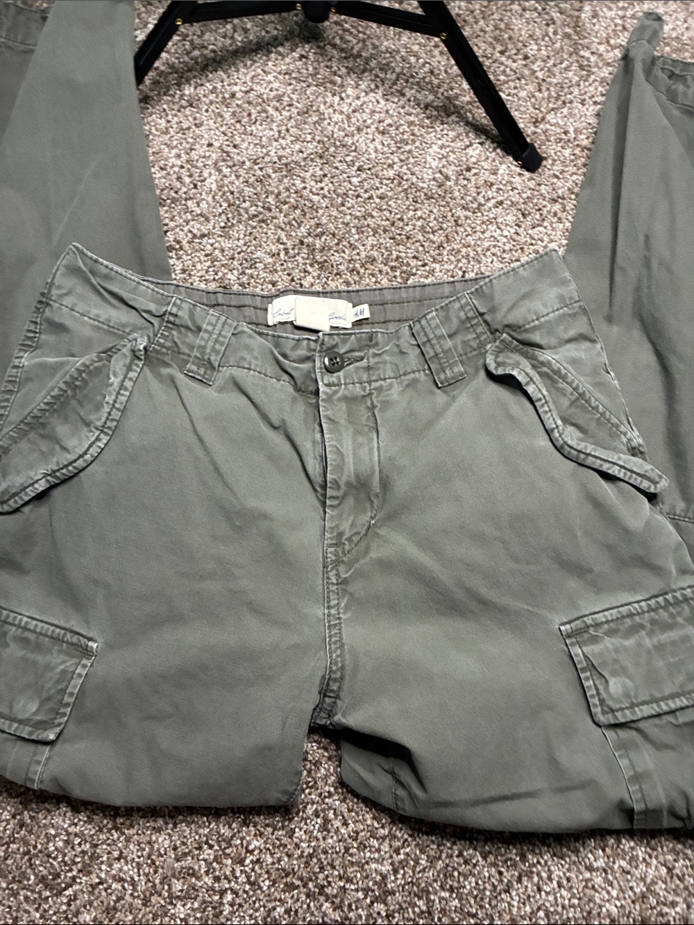 Juniors Cargo Jeans in Olive Green